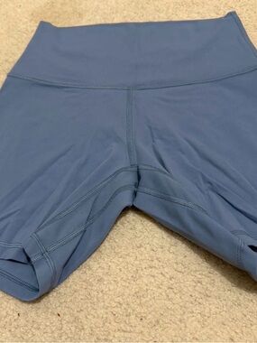 Lululemon Align shorts Sz 6